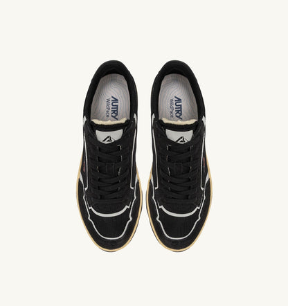 WILDPACE LOW SNEAKERS IN BLACK DRAGON MESH AND SUEDE - AUTRY Classic