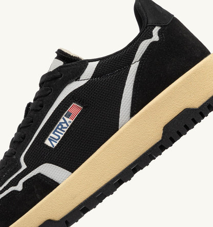 WILDPACE LOW SNEAKERS IN BLACK DRAGON MESH AND SUEDE - AUTRY Classic