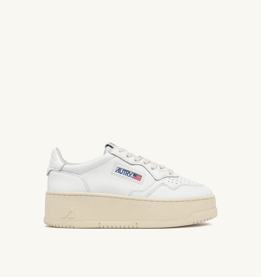 MEDALIST PLATFORM SNEAKERS IN WHITE LEATHER - AUTRY Value