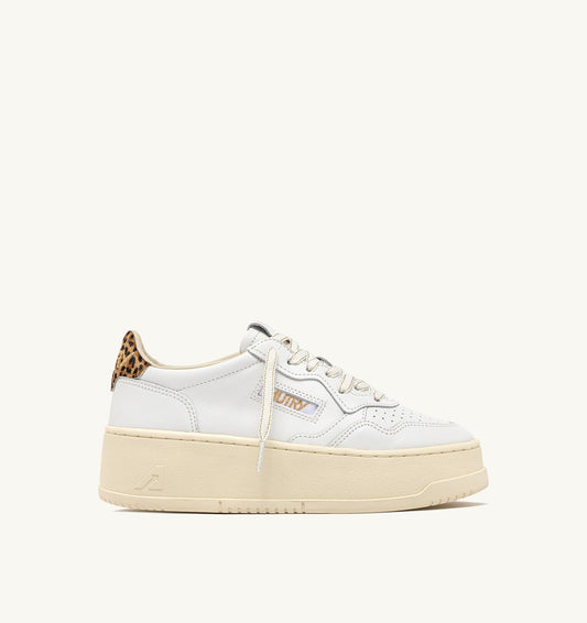 MEDALIST PLATFORM SNEAKERS IN LEATHER COLOR WHITE AND LEOPARD - AUTRY Essential
