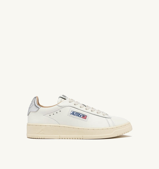 DALLAS LOW SNEAKERS IN WHITE AND SILVER LEATHER - AUTRY Classic