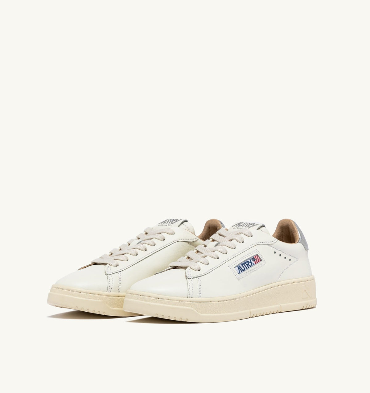 DALLAS LOW SNEAKERS IN WHITE AND SILVER LEATHER - AUTRY Classic